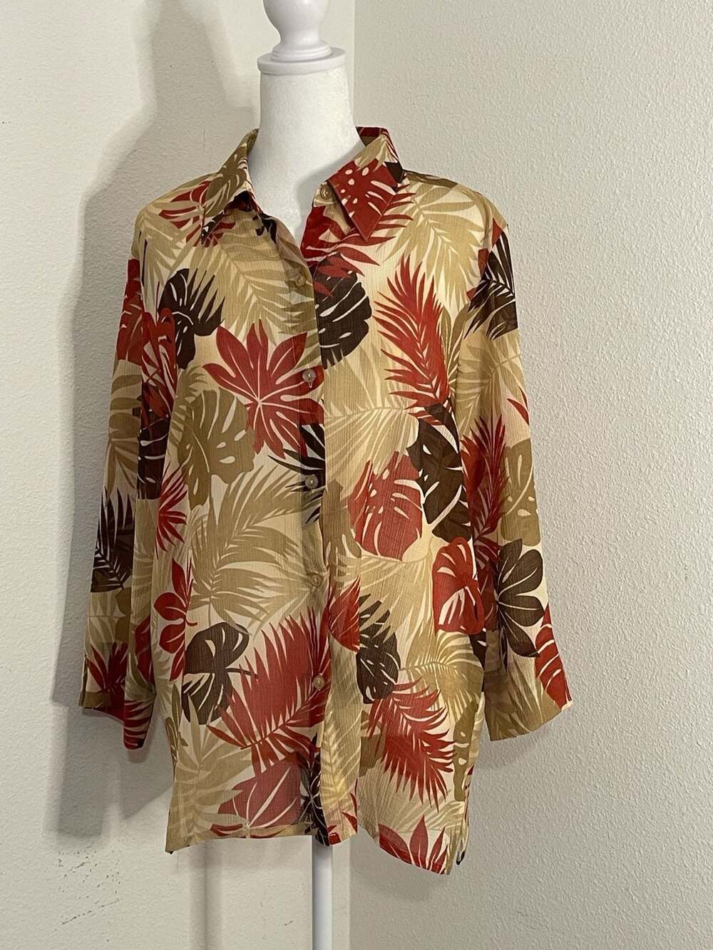 Alfred Dunner Women's Tropical Leaf Print Sheer Long Sleeve Button-Up Blouse